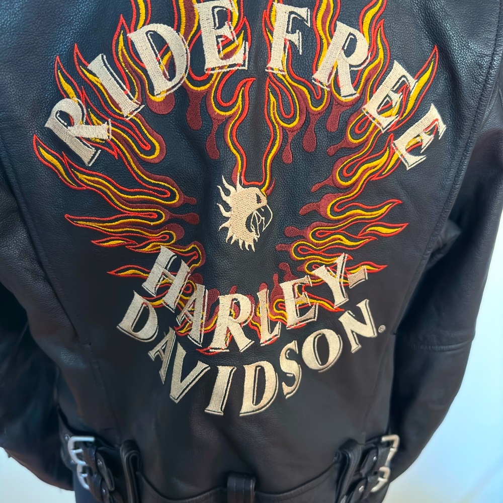 Like new, 2000’s Harley Davidson leather jacket with eagle and flames Ride Free